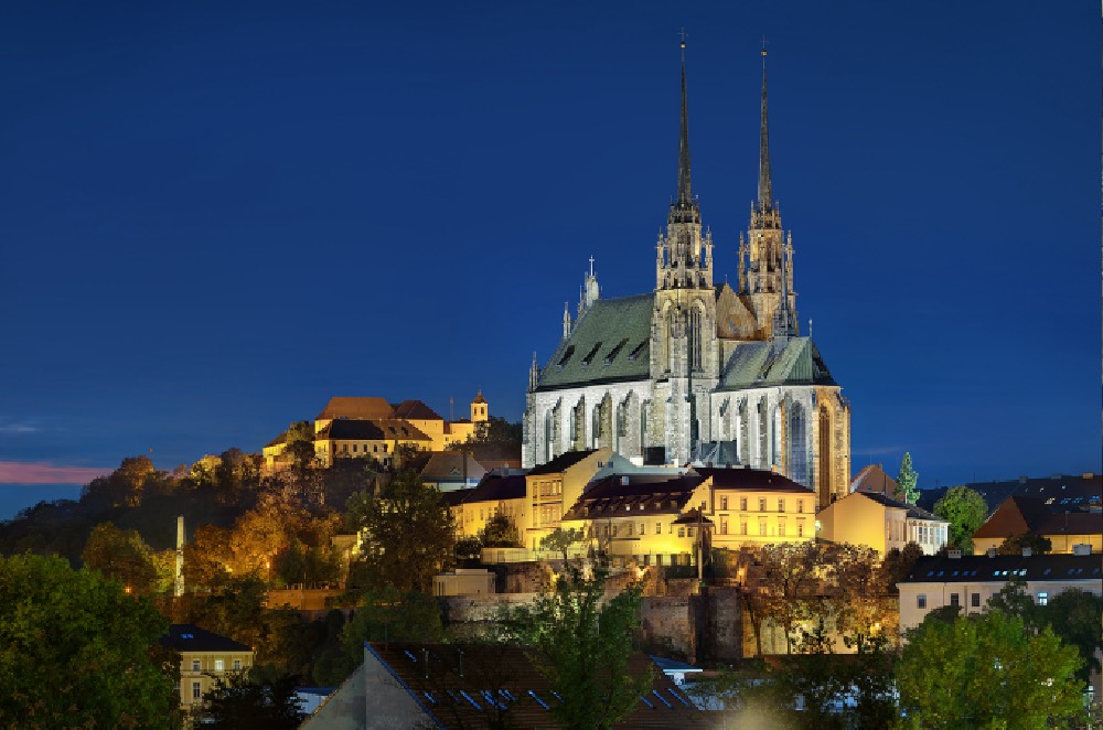 Brno (Brünn) Szent Péter és Pál székesegyház Brno (Brünn) Szent Péter és Pál székesegyház